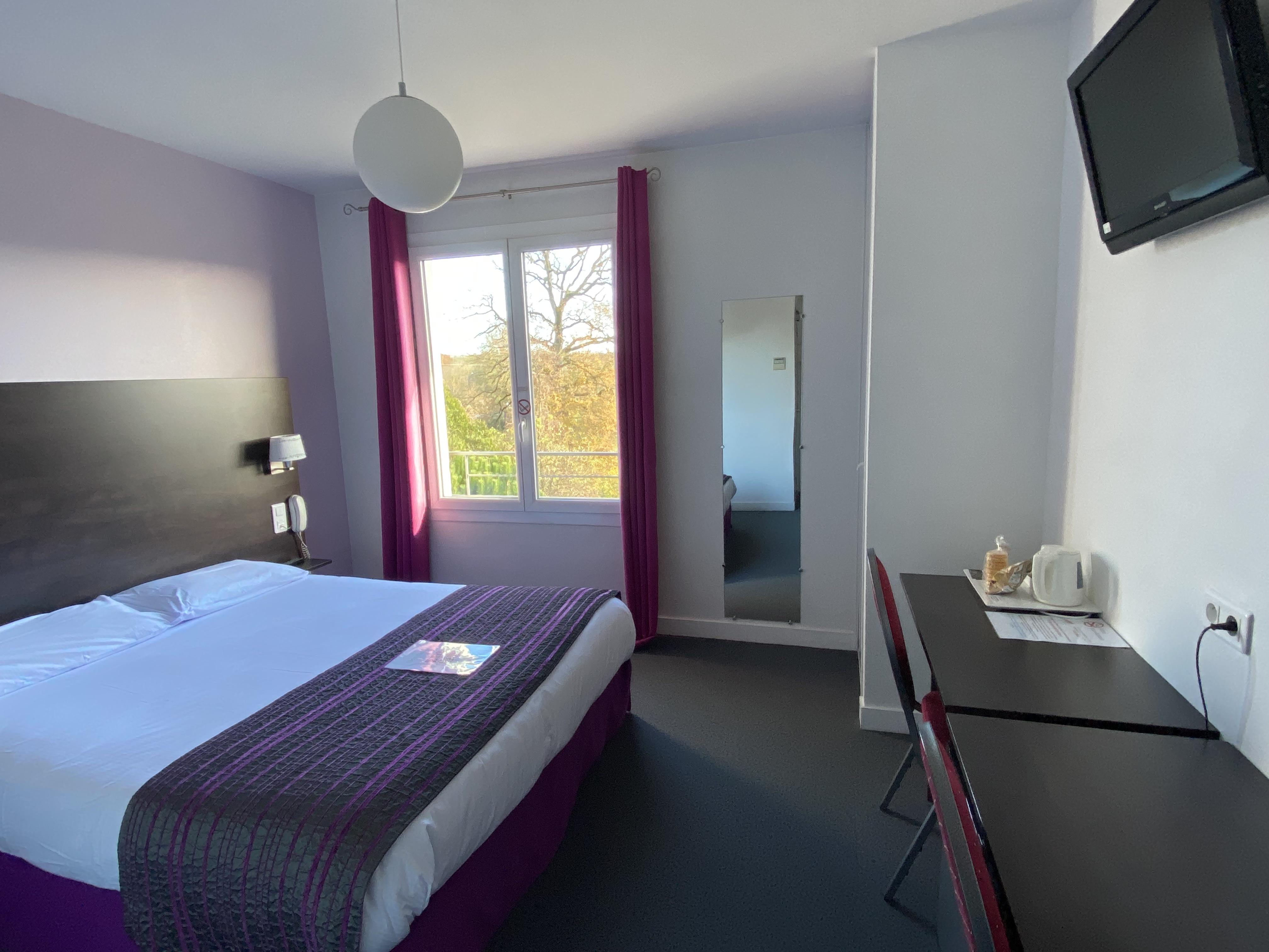 Logis Hotel Aux Berges De L'Aveyron Onet-le-Chateau Exterior photo