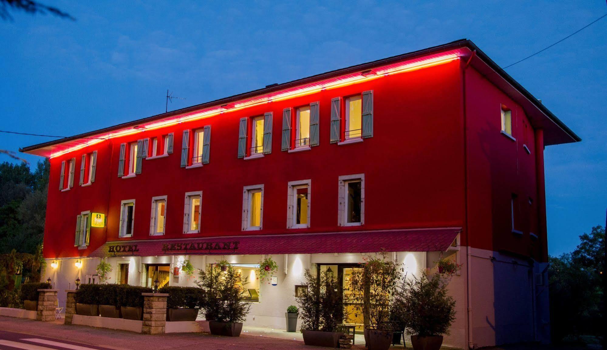 Logis Hotel Aux Berges De L'Aveyron Onet-le-Chateau Exterior photo
